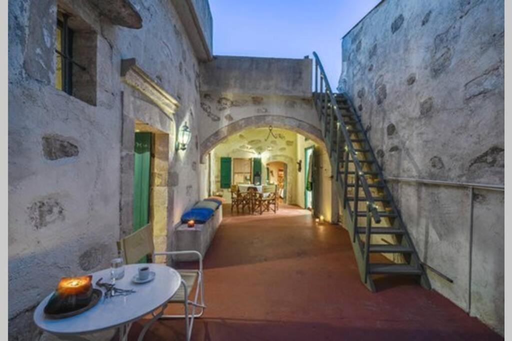 Moundros 1620 Venetian Residence Esterno foto
